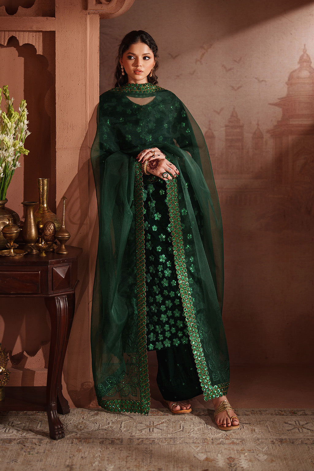 IV-60 راگنی EMBROIDERED VELVET