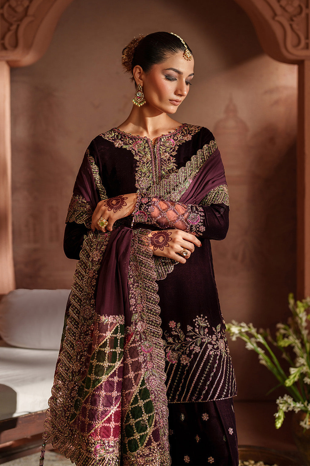 IV-61 راگنی EMBROIDERED VELVET